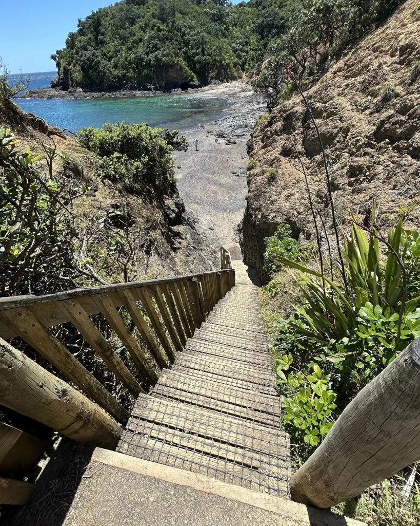 ee566c7f6bbe41efa5cdb7ec22039c4f