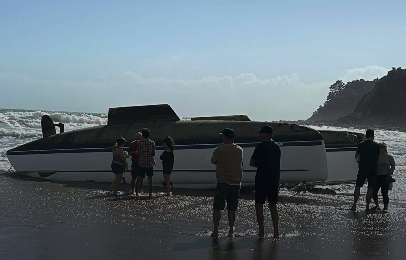 Capsized Boat Whananaki